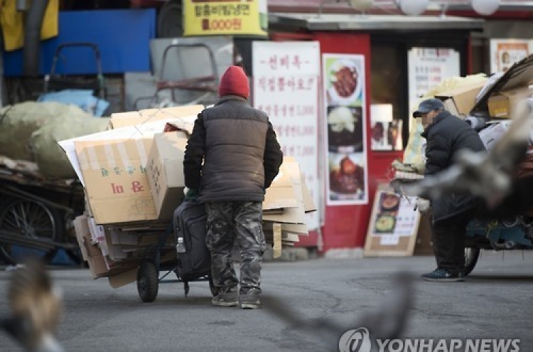 Elderly South Koreans suffer from rising household-debt-to-income ratios: BOK