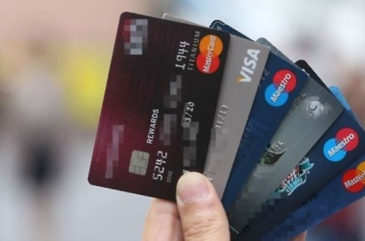Credit card spending rose last year due to long holidays