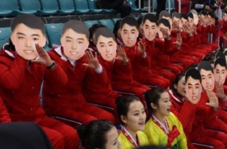 [PyeongChang 2018] Locals infuriated over NK cheerleaders wearing ‘Kim Il-sung masks’