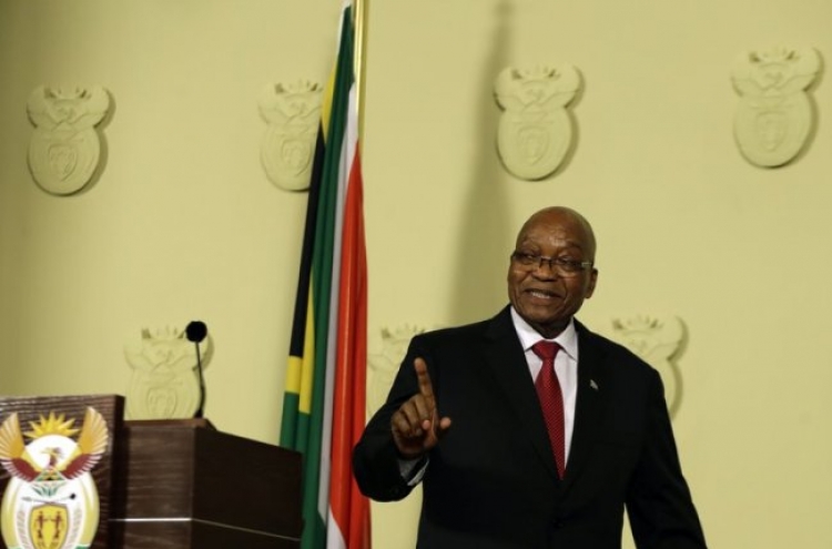South African President Zuma succumbs to pressure, resigns