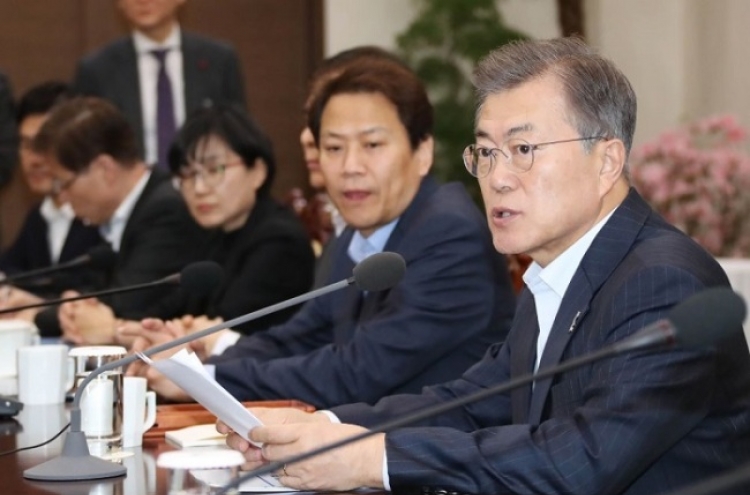 Moon urges 'resolute' measures against US trade barriers