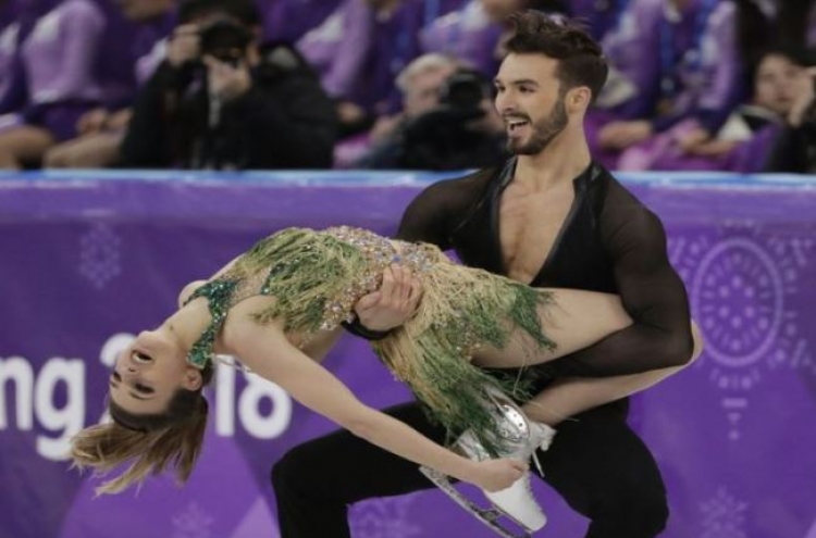 [PyeongChang 2018] Wardrobe issues causes Olympic stress for French skaters