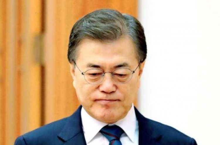 Moon to meet party leaders next week over N. Korea ties