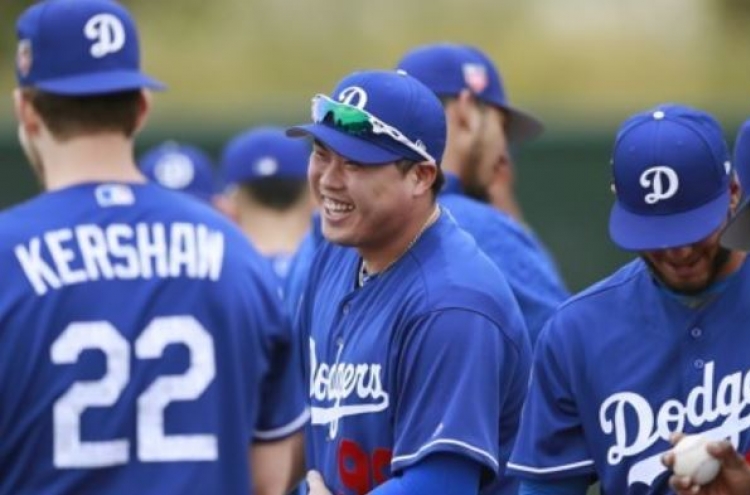 Dodgers' Ryu Hyun-jin recovers from norovirus, to make spring debut this week