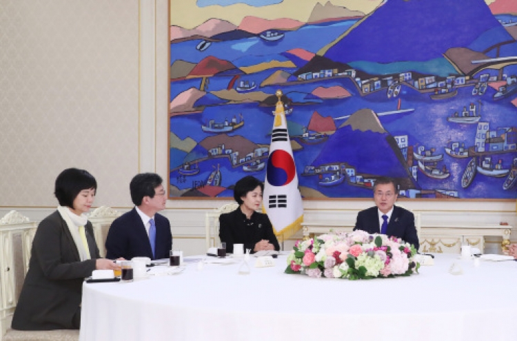Moon says NK issue still at critical juncture