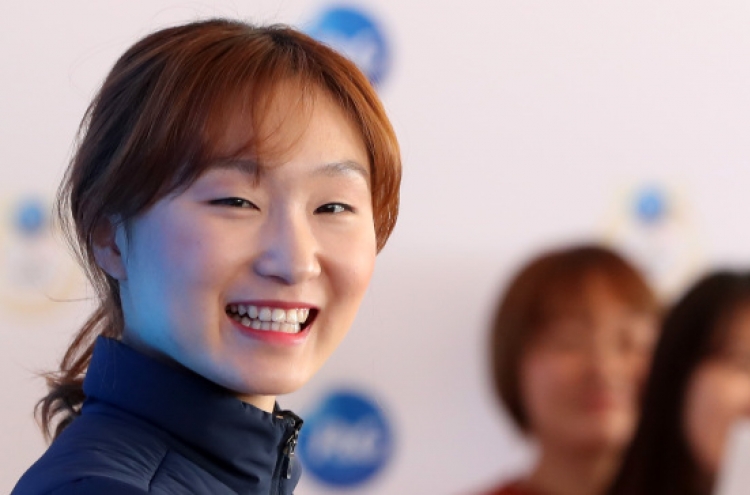S. Korean Olympic champion grabs 2 gold at short track worlds