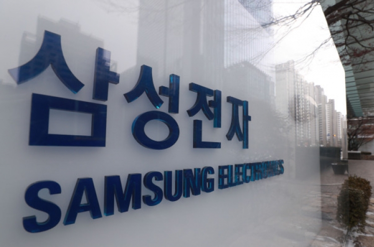 Samsung soars as Apple plummets in reputation rankings