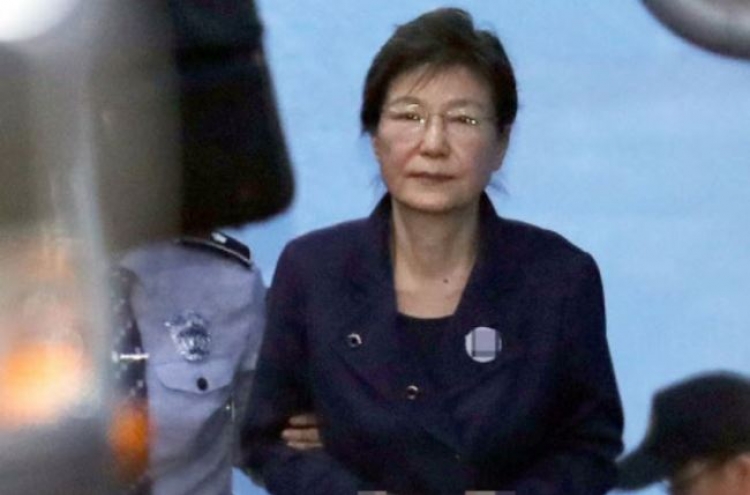 [Newsmaker] Park Geun-hye refuses to be questioned on Sewol