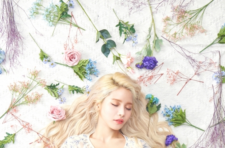 Mamamoo’s Solar to hold first solo concerts