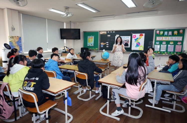 Young defectors from N. Korea struggle to adapt to S. Korean schools