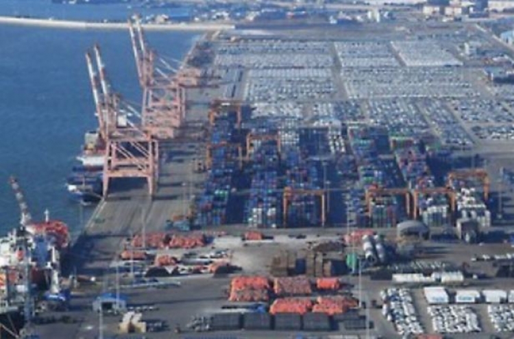 Korea's April exports post first decline in 18 months