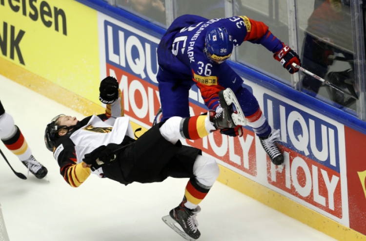 S. Korea blown out by US for 5th straight loss at men’s hockey worlds