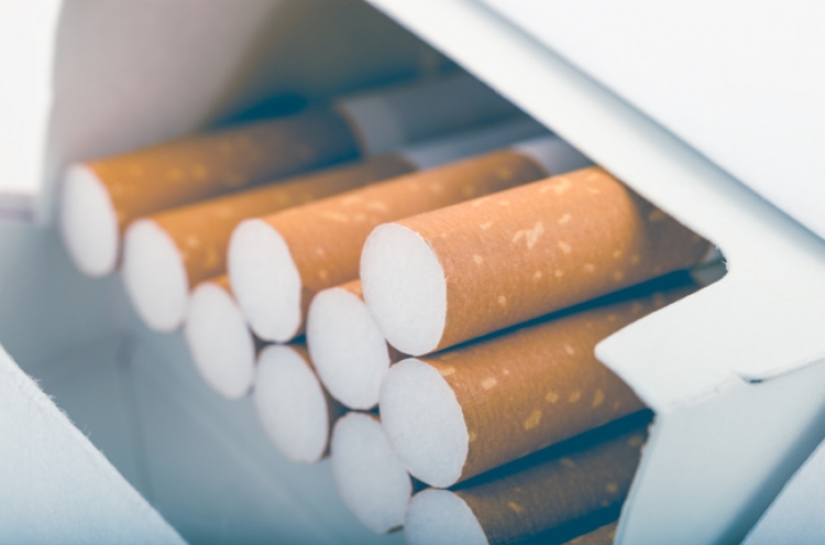 Survey shows UK adults against tobacco plain packaging policy