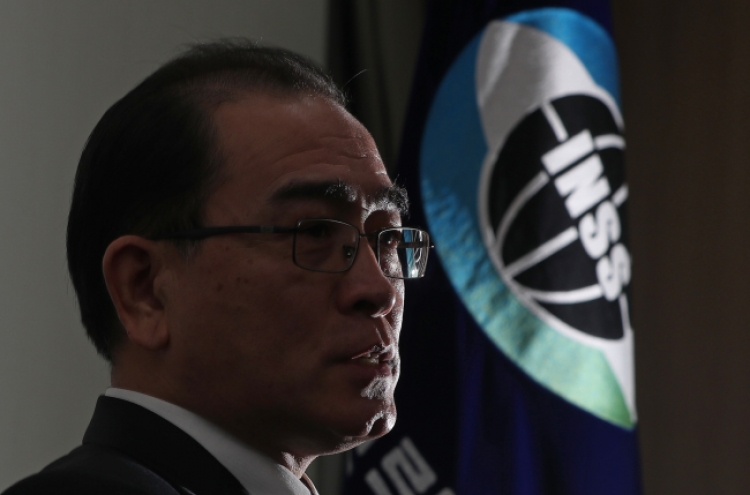 N. Korean defector resigns from spy agency think tank