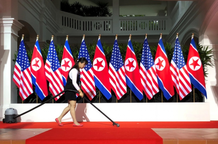 [US-NK Summit] Trump, Kim to meet for historic handshake