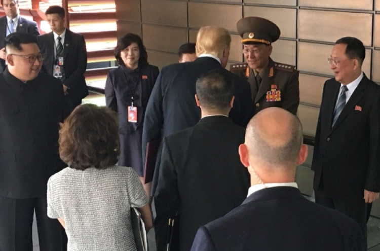 [US-NK Summit] Kim displays grip on military by having defense chief attend lunch