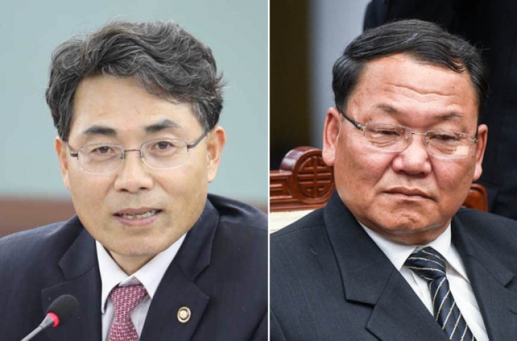 Two Koreas set for talks on bilateral economic projects