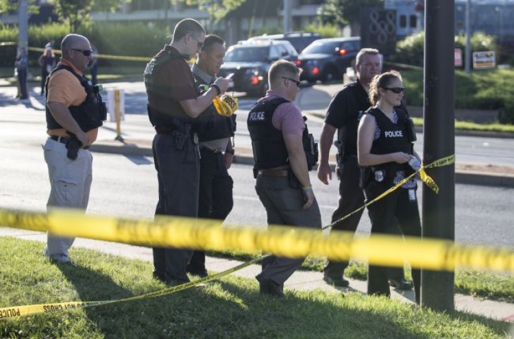 Gunman kills 5 in attack targeting Maryland newspaper