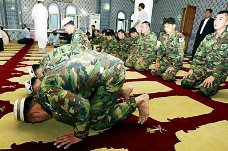 Bill proposed to guarantee soldiers’ rights to not attend religious events