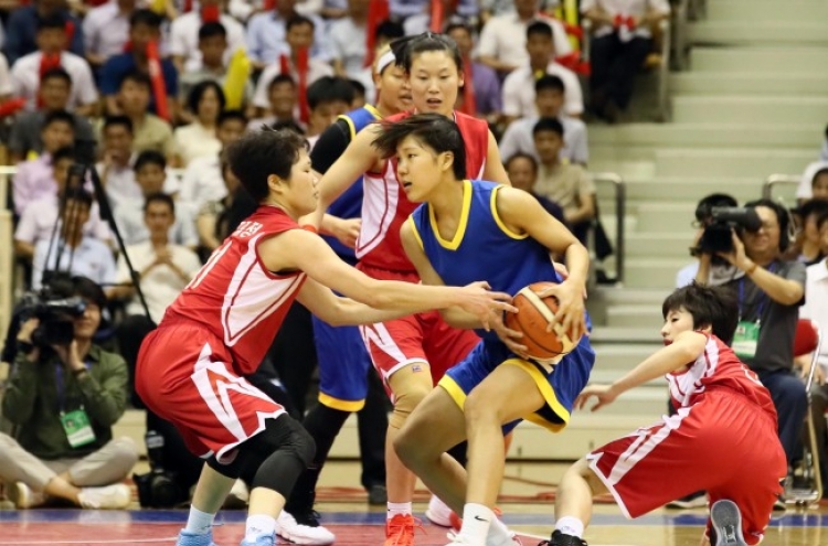 S. Korean coach has eye on 'a few players' for joint hoops team with N. Korea