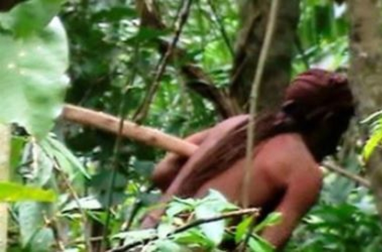 아마존 열대우림서 홀로 고립생활하는 원주민 사진 공개
