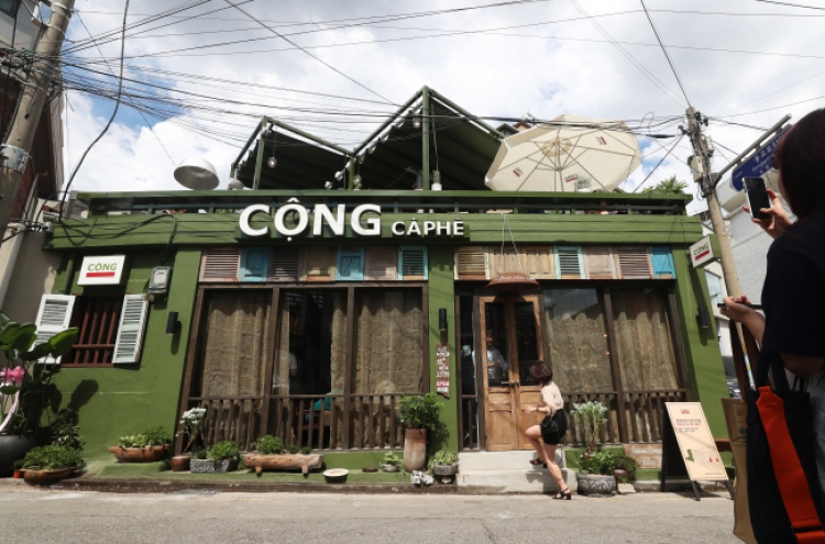 [Photo News] Have a sip of Vietnam in Seoul at Cong Caphe