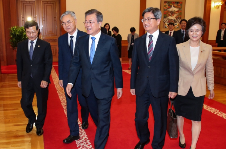 President Moon appoints 3 new Supreme Court justices
