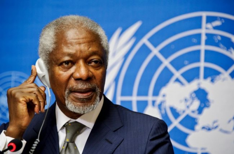 Moon offers condolences on death of ex-UN chief Kofi Annan