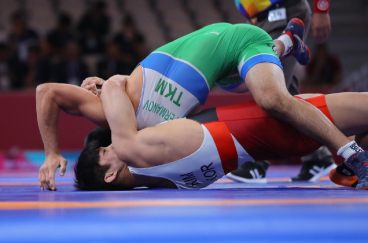 Korean Greco-Roman wrestler fails to defend title