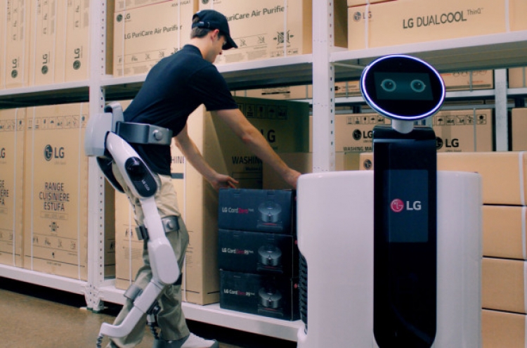 LG to unveil first wearable robot, CLOi SuitBot, at IFA