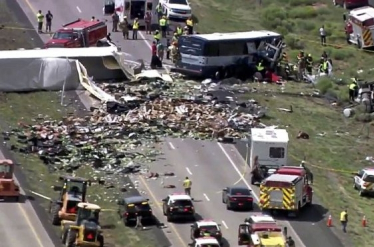 At least 7 killed in head-on bus crash in New Mexico
