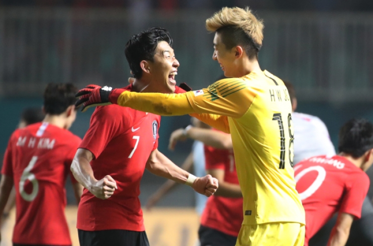 Korean goalkeeper eyes European career after winning gold
