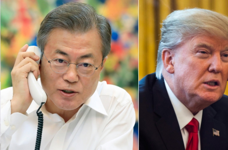 Moon briefs Trump on delegation to Pyongyang