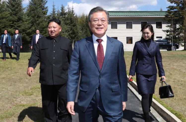 Moon’s approval rating surges after Pyongyang Summit