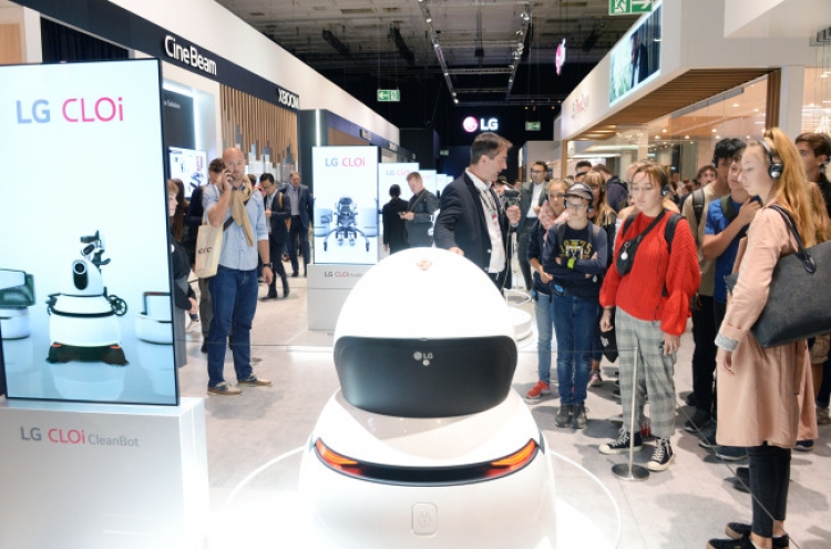LG, Robotis step up partnership to develop self-driving robots