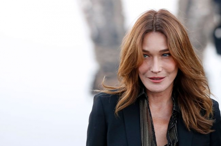 Carla Bruni to throw her first concerts in S. Korea next month