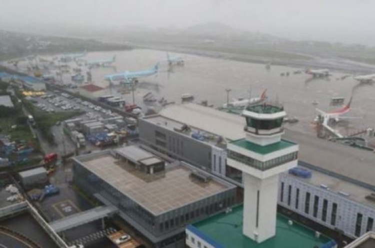 Korea on alert as typhoon forecast to hit southern parts Saturday