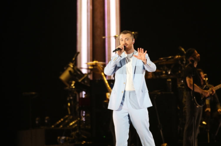 Sam Smith stages first concert in Korea