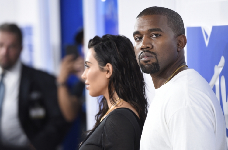 Kanye West to visit Trump, discuss prison reform, violence