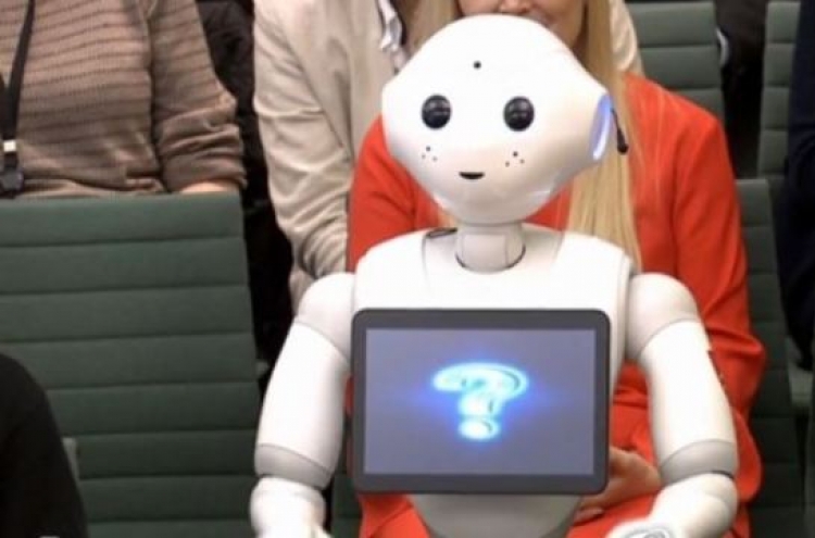 "4차 산업혁명이란 말이죠"…英하원에 출석한 로봇