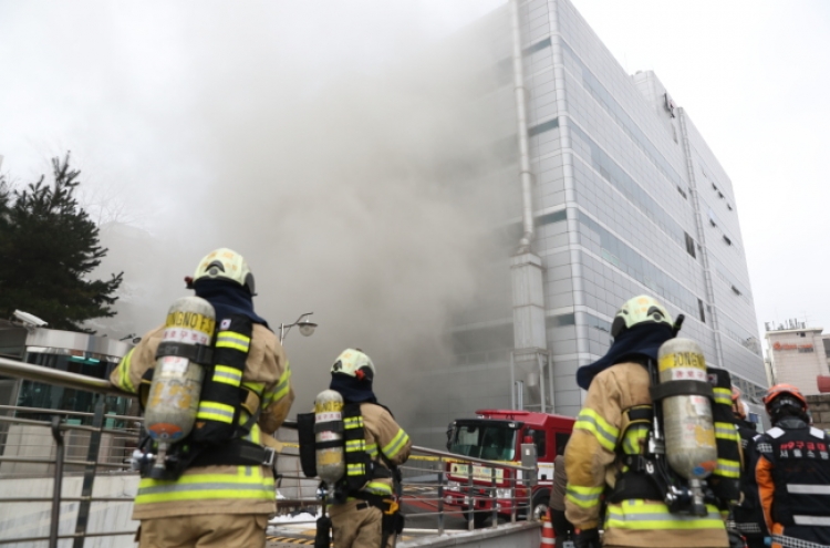 Fire causes abrupt network blackout in Seoul