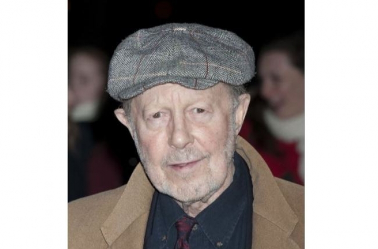 ‘Don’t Look Now’ director Nicolas Roeg dies at 90