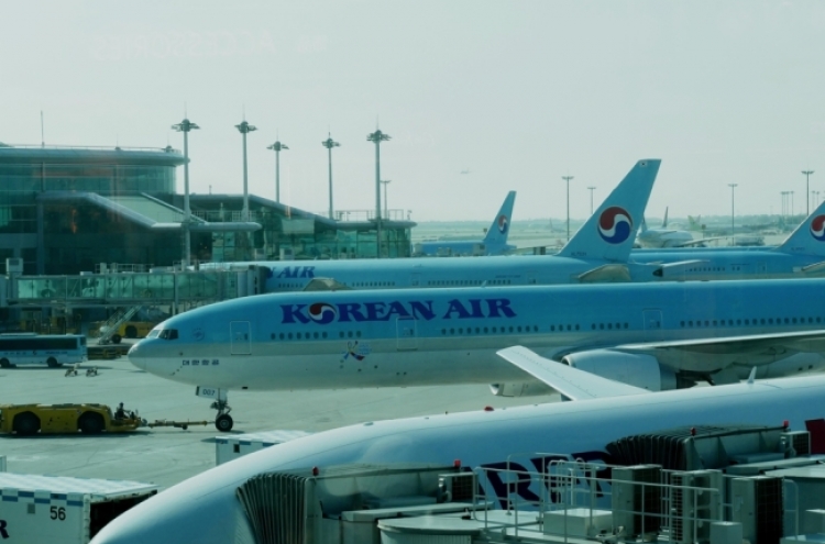 Korea's air passenger traffic hits record high for Oct.
