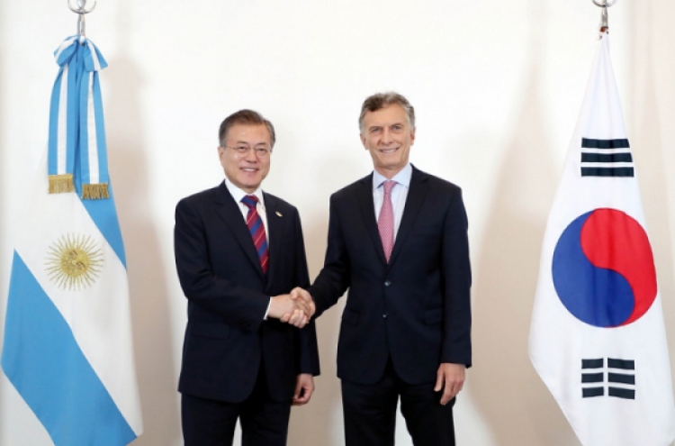 Leaders of Korea, Argentina agree to improve ties, support FTA negotiations
