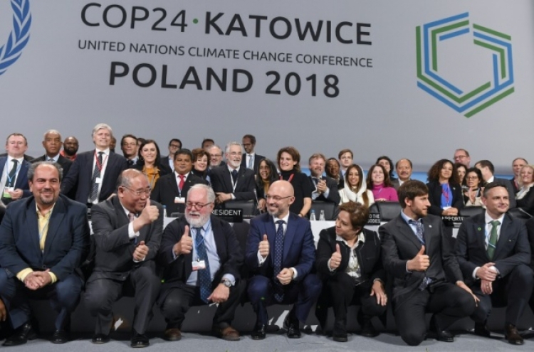 [Newsmaker] Nations agree milestone rulebook for Paris climate treaty