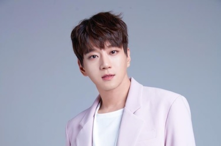 [K-talk] Hwang Chi-yeul to release 2nd album in 12 years