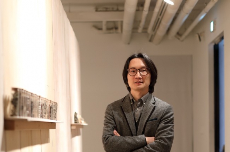 Artist Kim Joon wins 18th SongEun Art Award