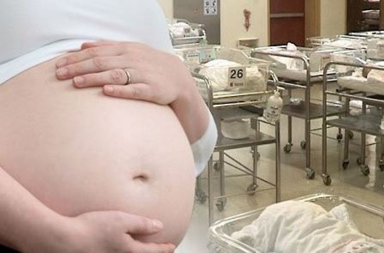 첫 아이 낳는 임신부 2명 중 1명, 제왕절개 수술한다
