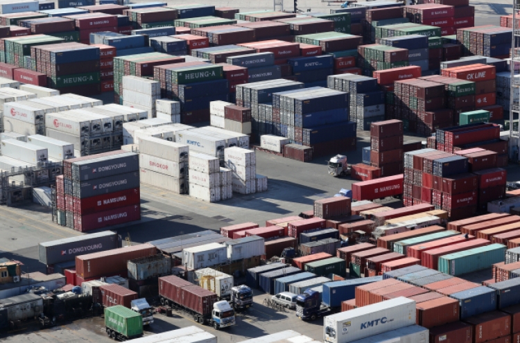 Korea's exports fall 5.8% in Jan.