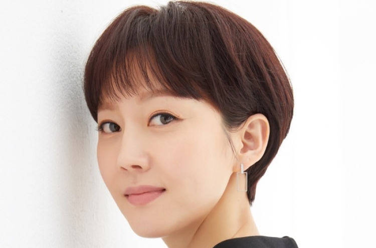 [Herald Interview] ‘I have fans in their 20s now’: ‘SKY Castle’ star Yum Jung-ah